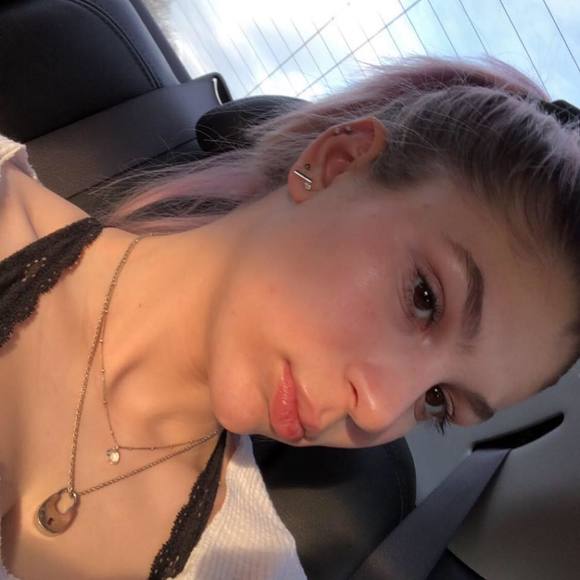 Meet your Posher, Hayley - Picture 1 of 1